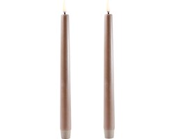 Diner Kaars Uyuni Lighting - Taper 2 stuks - LED echte waskaarsen Zandkleurig - SAND 2,3 x 25 cm - 6 uur timer functie - geen brandgevaar & geen roet, geen geur - 2 stuks