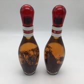 Bowling Flacon décoration en forme de Quille, verre blanc avec bouchon à vis rouge, rempli de 'vinaigre aux herbes'
