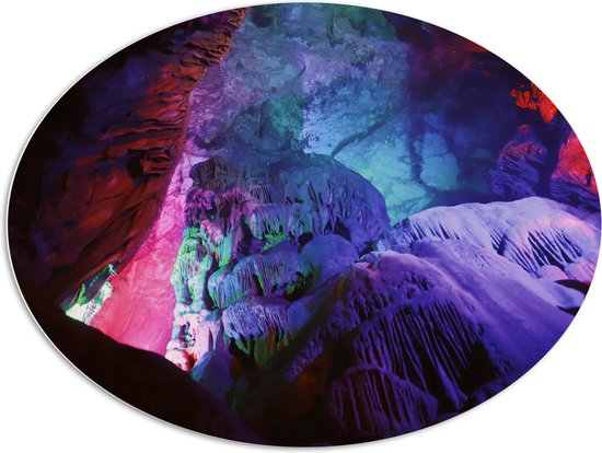 WallClassics - PVC Schuimplaat Ovaal - Rood Blauw en Paarse Kleuren in een Grot - 108x81 cm Foto op Ovaal  (Met Ophangsysteem)