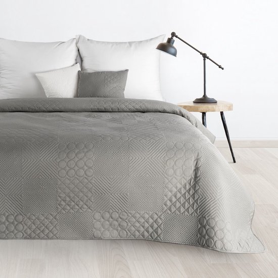 Oneiro’s luxe BONI Type 5 Beddensprei Taupe - 220x240 cm – bedsprei 2 persoons - beige – beddengoed – slaapkamer – spreien – dekens – wonen – slapen