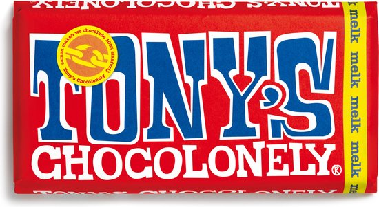Tony's Chocolonely melkreep met de tekst 'samen maken we chocolade 100% slavernijvrij'. Rode wikkel met blauwe letters.