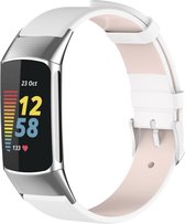 Leer Smartwatch bandje - Geschikt voor Fitbit Charge 5 / Fitbit Charge 6 leren bandje - wit - Strap-it Horlogeband / Polsband / Armband