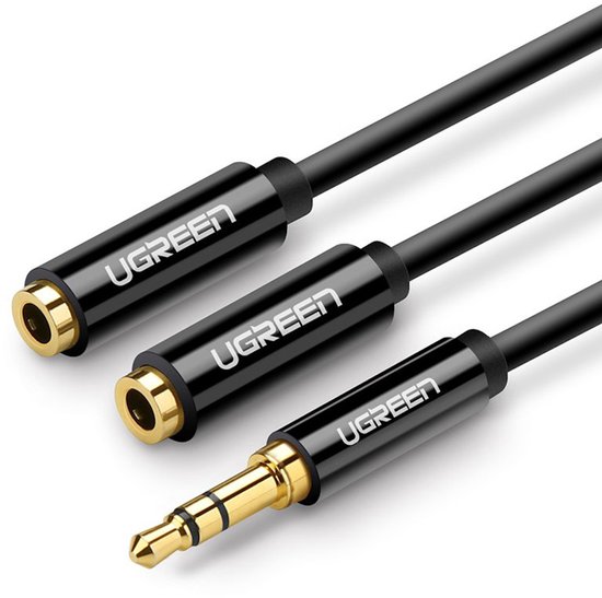 Zwarte Ugreen kabel met 1x 3.5mm male jack en 2x 3.5mm female jack.