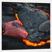 WallClassics - Muursticker - Brandend Magma bij Vulkaan - 80x80 cm Foto op Muursticker