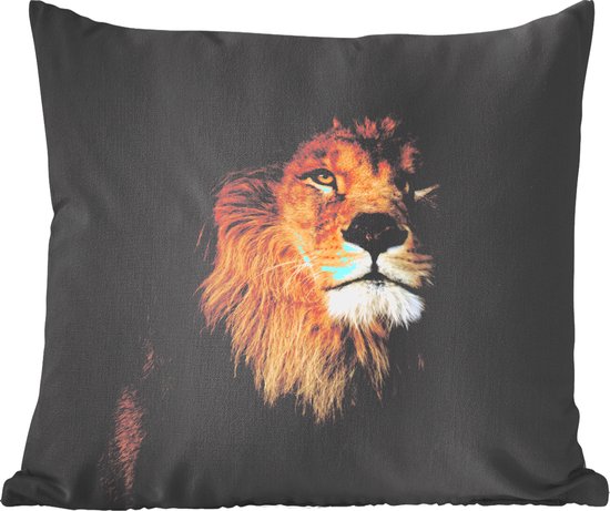 Animaux d'intérieur - Gros plan d'un lion sur fond noir - 60x60 cm - Coussin intérieur carré en coton