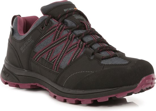 Chaussures de marche légères et imperméables Samaris II de Regatta pour femmes, Chaussures de randonnée, noir violet