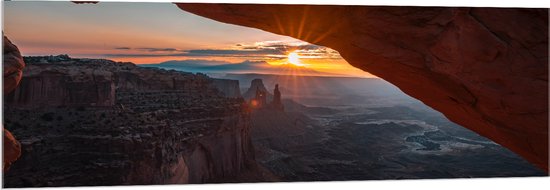 WallClassics - Acrylglas - Zonsondergang bij Canyonlands Nationaal Park - 150x50 cm Foto op Acrylglas (Wanddecoratie op Acrylaat)