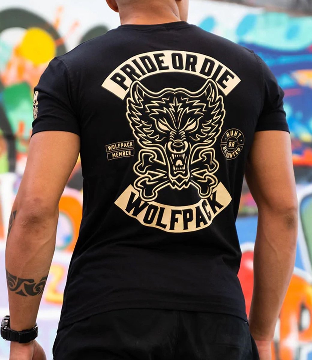 PRIDE or Die T-Shirt Wolfpack Zwart maat S