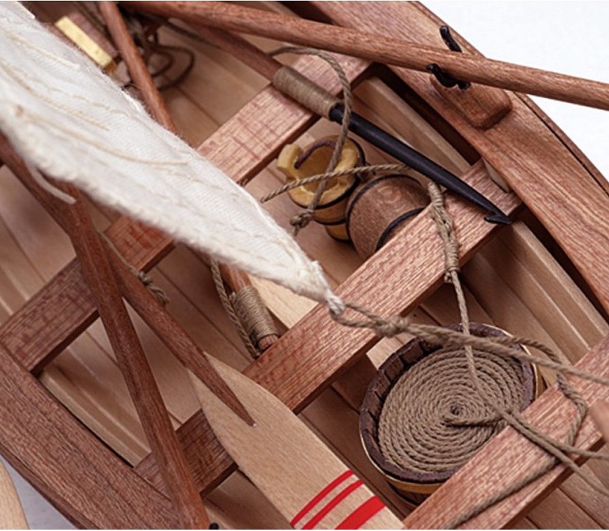 Artesanía Latina - Maquette de Bateau en Bois - Bateau Viking Drakkar pour Enfants 8 - Modèle 30506N - Modèles Réduits à Assembler Artesanía Latina - Maquette de Bateau en Bois - Bateau Viking Drakkar pour Enfants 8 - Modèle 30506N - Modèles Réduits à Assembler