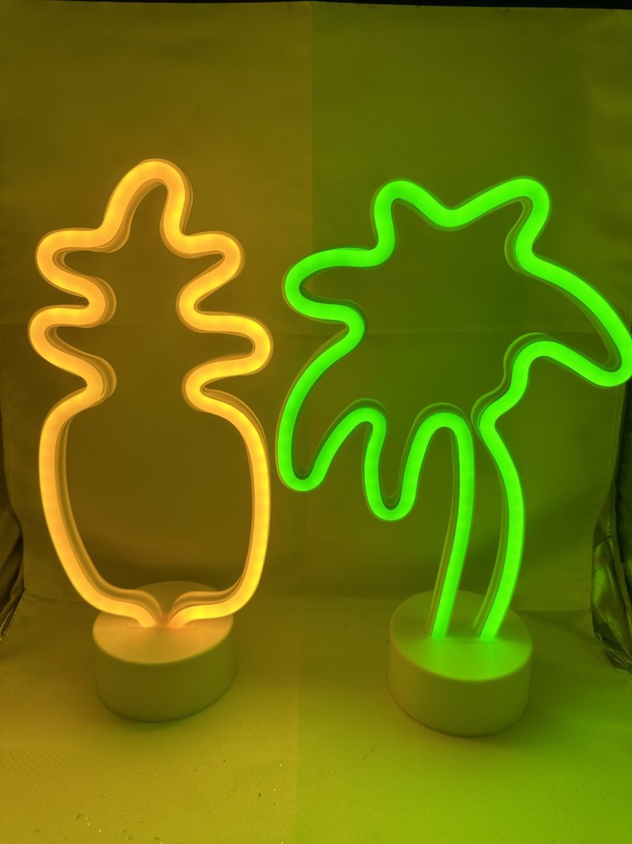 LED ananas en LED palmboom met neonlicht - Set van 2 stuks - geel + groen neonlicht - hoogte 29.5 x 18.5 x 8.5 cm – Tafellamp - Nachtlamp - Decoratieve verlichting - Woonaccessoires
