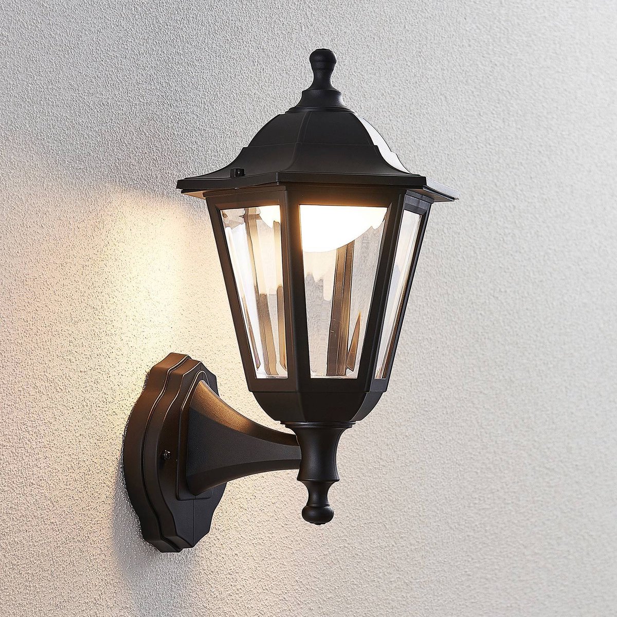 Lindby - LED wandlamp buiten - 1licht - polycarbonaat - H: 37.7 cm - zwart (RAL 9005), helder - Inclusief lichtbron