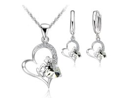 Ketting - oorbellen - hartjes sieradenset - valentijn - valentijnscadeautje - Zirkonia - cadeau voor vrouw - Liefs Jade