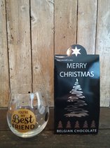 Cadeauset-Pakket-Kerst-Kerstmis-Kerstpakket-Chocolade-Belgische Chocolade-Merry Christmas-Happy New year-Happy-Gelukkig nieuwjaar-waterglas-glas-wijnglas-best friend-vriend-vriendin-collega-medewerkers-buurvrouw-buren-buurman-zus-broer-zoon-dochter