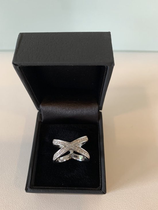 Schitterende Zilveren Bridge Ring met Swarovski ® Zirkonia mm. model 190