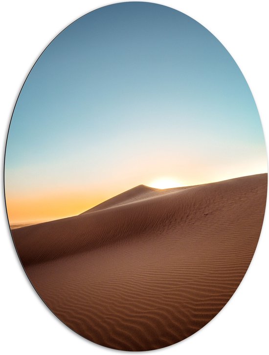 WallClassics - Dibond Ovaal - Hoge Duinen in de Woestijn - 81x108 cm Foto op Ovaal (Met Ophangsysteem)