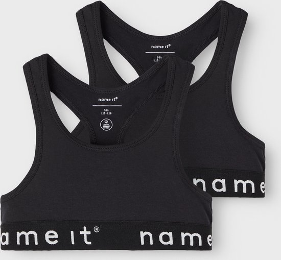 Twee zwarte sporttopjes van 'name it' met racerback en band met witte tekst.