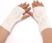 Winkrs© Polswarmers Wit | Vingerloze gebreide handschoenen Dames - Kort model met Kabelpatroon - Acryl