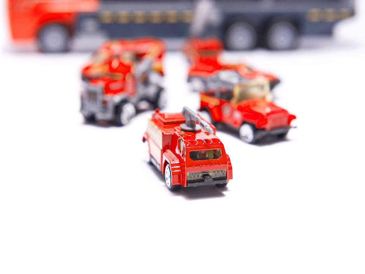 Vrachtwagen Vrachtauto Brandweervrachtwagen BrandweerTransport Auto- met Brandweerauto, Ambulance Auto, Ladderauto, Pick Up Auto, Sleepauto - 6 Brandweer Gerelateerde Auto's - Metalen Auto's — afbeelding 9