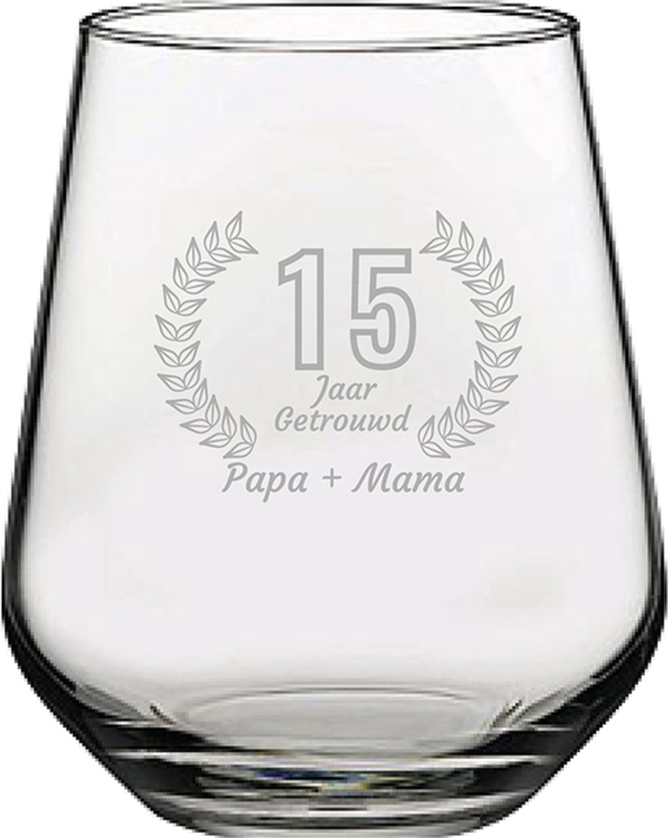 Gegraveerde Drinkglas 42,5cl Papa + mama 15 jaar getrouwd