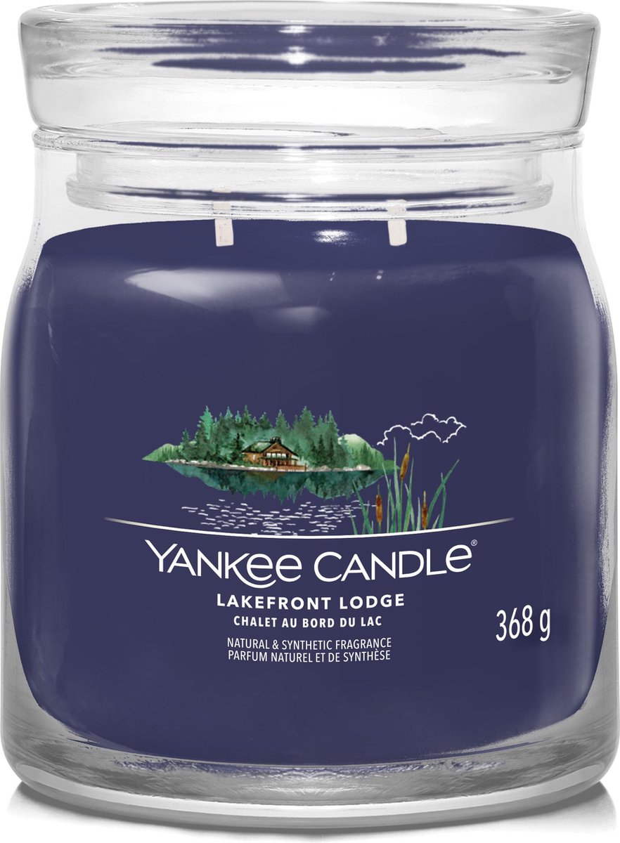 Yankee Candle Lakefront Lodge Medium Geurkaars - 50 branduren - 2 lonten Donkerblauw