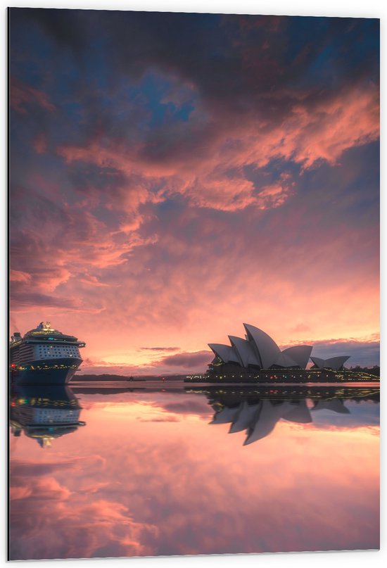 WallClassics - Dibond - Sydney Opera House met Zonsondergang - 60x90 cm Foto op Aluminium (Wanddecoratie van metaal)