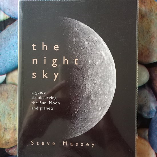 9781741100839 - The night sky