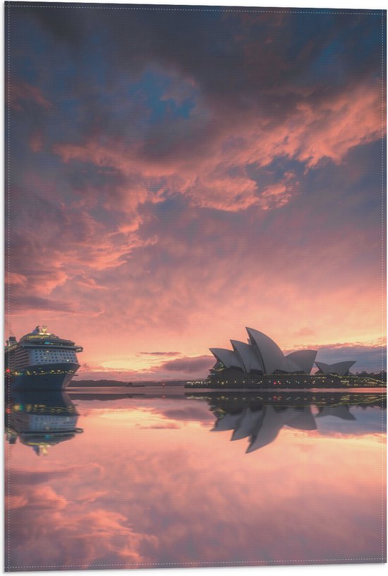 WallClassics - Vlag - Sydney Opera House met Zonsondergang - 40x60 cm Foto op Polyester Vlag