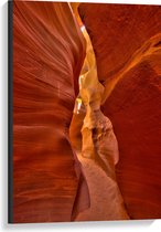 WallClassics - Canvas  - Smalle gang bij Antelope Canyon - 60x90 cm Foto op Canvas Schilderij (Wanddecoratie op Canvas)