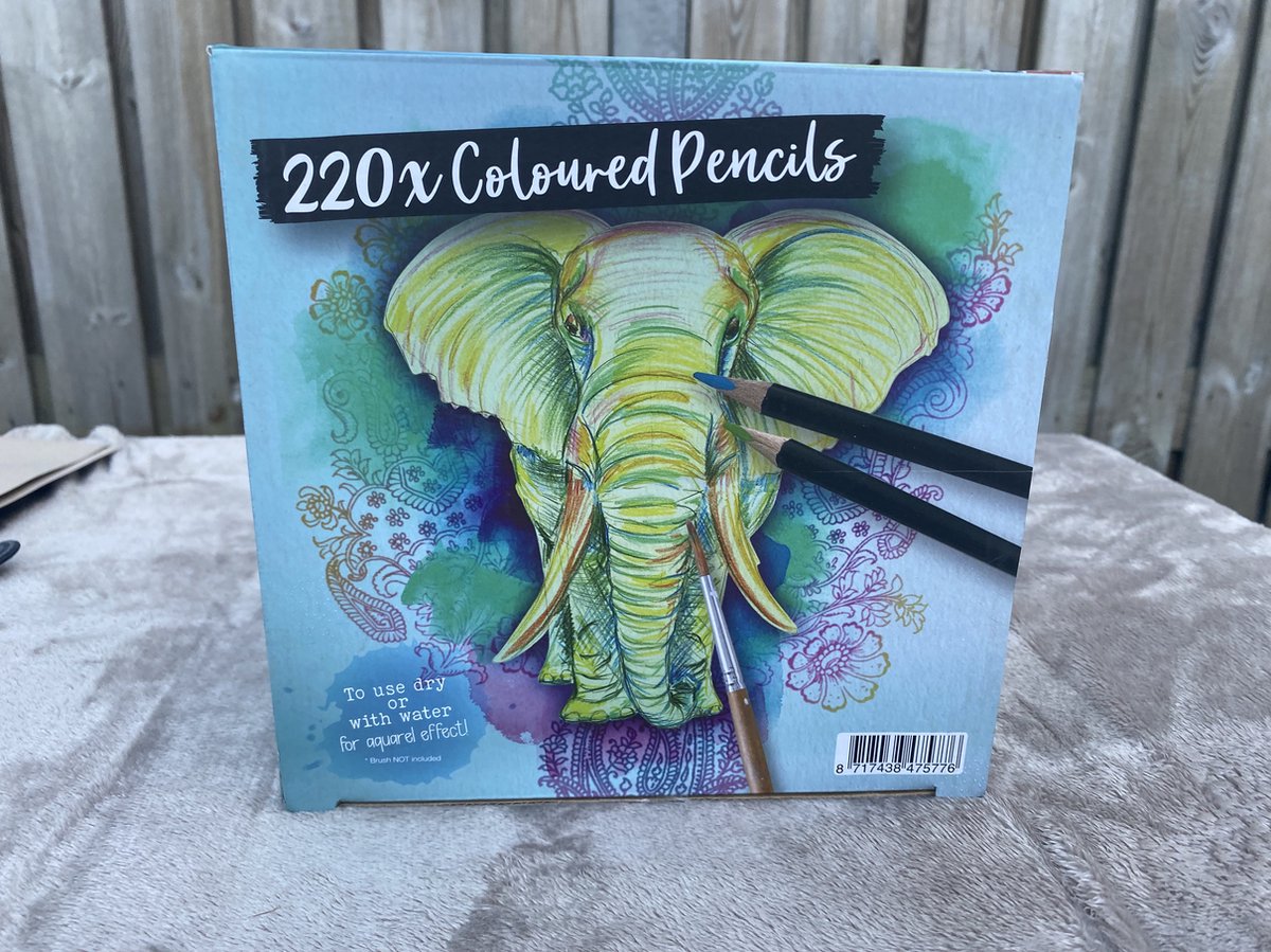 220 crayons de couleur DécoTime à petit prix