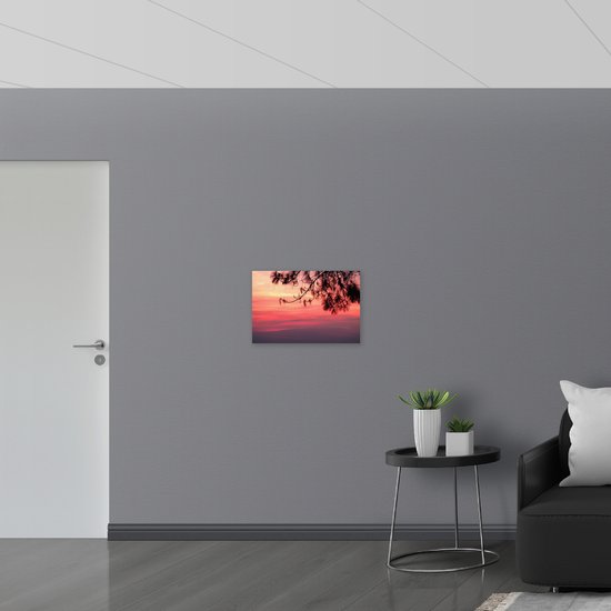 WallClassics - Vlag - Silhouet van Takken tegen Roze Lucht - 60x40 cm Foto op Polyester Vlag