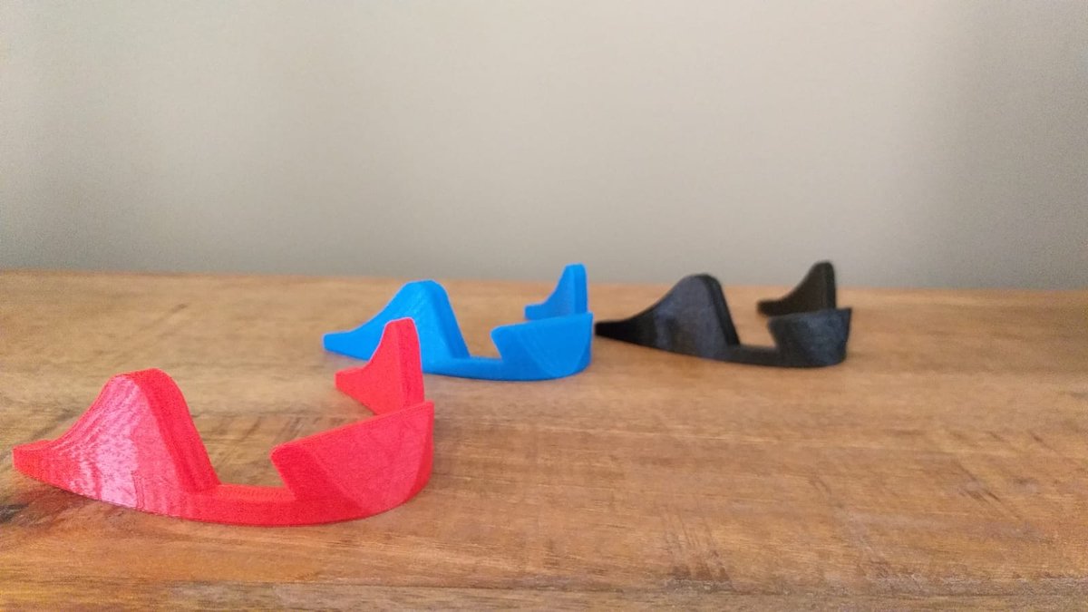 3D geprinte telefoonstandaard - Blauw 10 mm