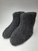 Schapenwollen sloffen zwart maat 47 100% natuurproduct comfortabele nieuwe luxe sloffen direct leverbaar handgemaakt - sheep - wool - shuffle - woolen slippers - schoen - pantoffels - warmers - slof -