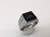 RVS Edelsteen Zwart Onyx zilverkleurig Griekse design Ring. Maat 20. Vierkant ringen met beschermsteen. geweldige ring zelf te dragen of iemand cadeau te geven.