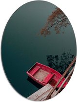 WallClassics - Dibond Ovaal - Kleine Roze Bootje aan Steiger - 60x80 cm Foto op Ovaal (Met Ophangsysteem)