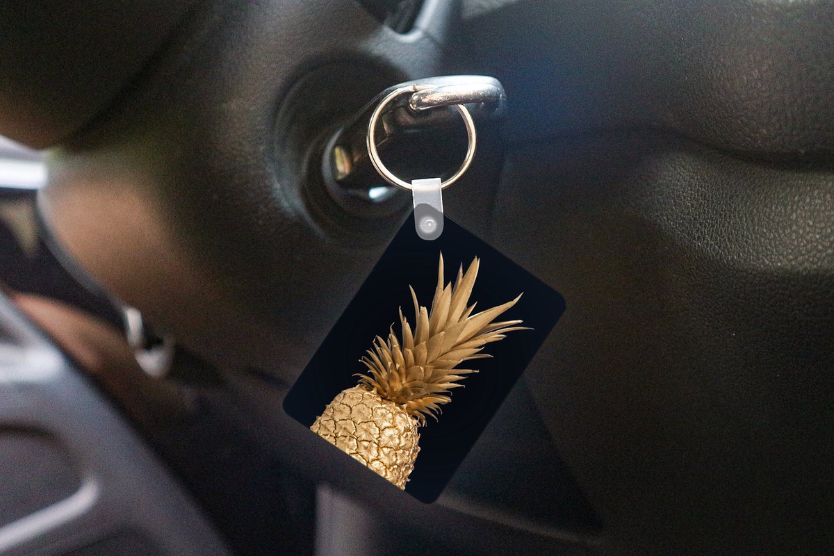 Sleutelhanger - Ananas - Goud - Verf - Zwart - Fruit - Luxe - Uitdeelcadeautjes - Plastic