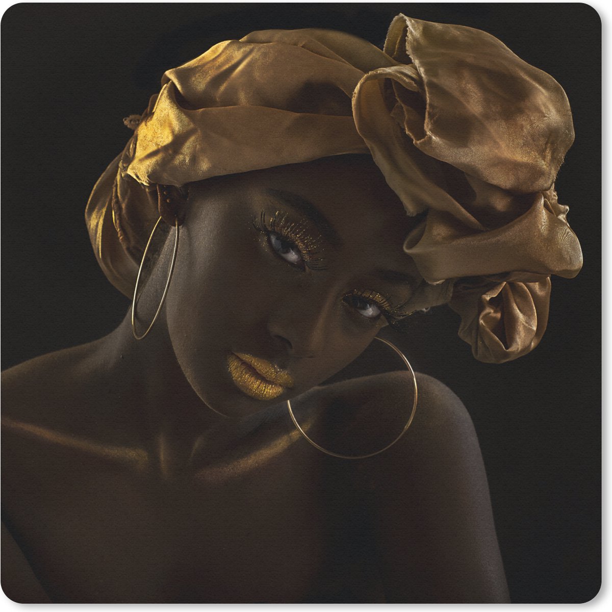 Muismat 30x30 cm - Mousepad Vrouwen - Hoofddoek - Goud - Luxe - Muismatten