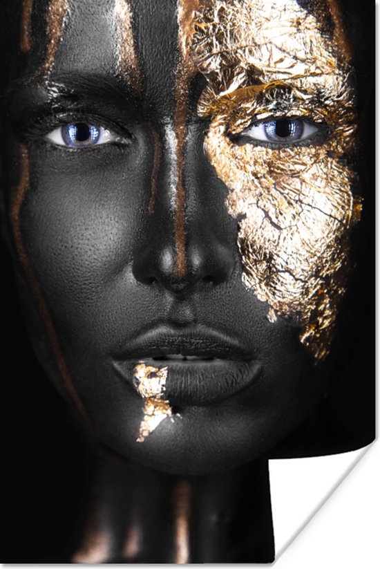 Image unique d'une femme maquillée aux nuances dorées Le portrait est facile à combiner grâce aux couleurs noir et or 120x180 cm XXL / Groot format!