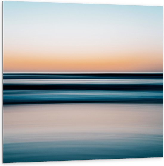WallClassics - Dibond - Rustig Golvende Zee - 100x100 cm Foto op Aluminium (Met Ophangsysteem)