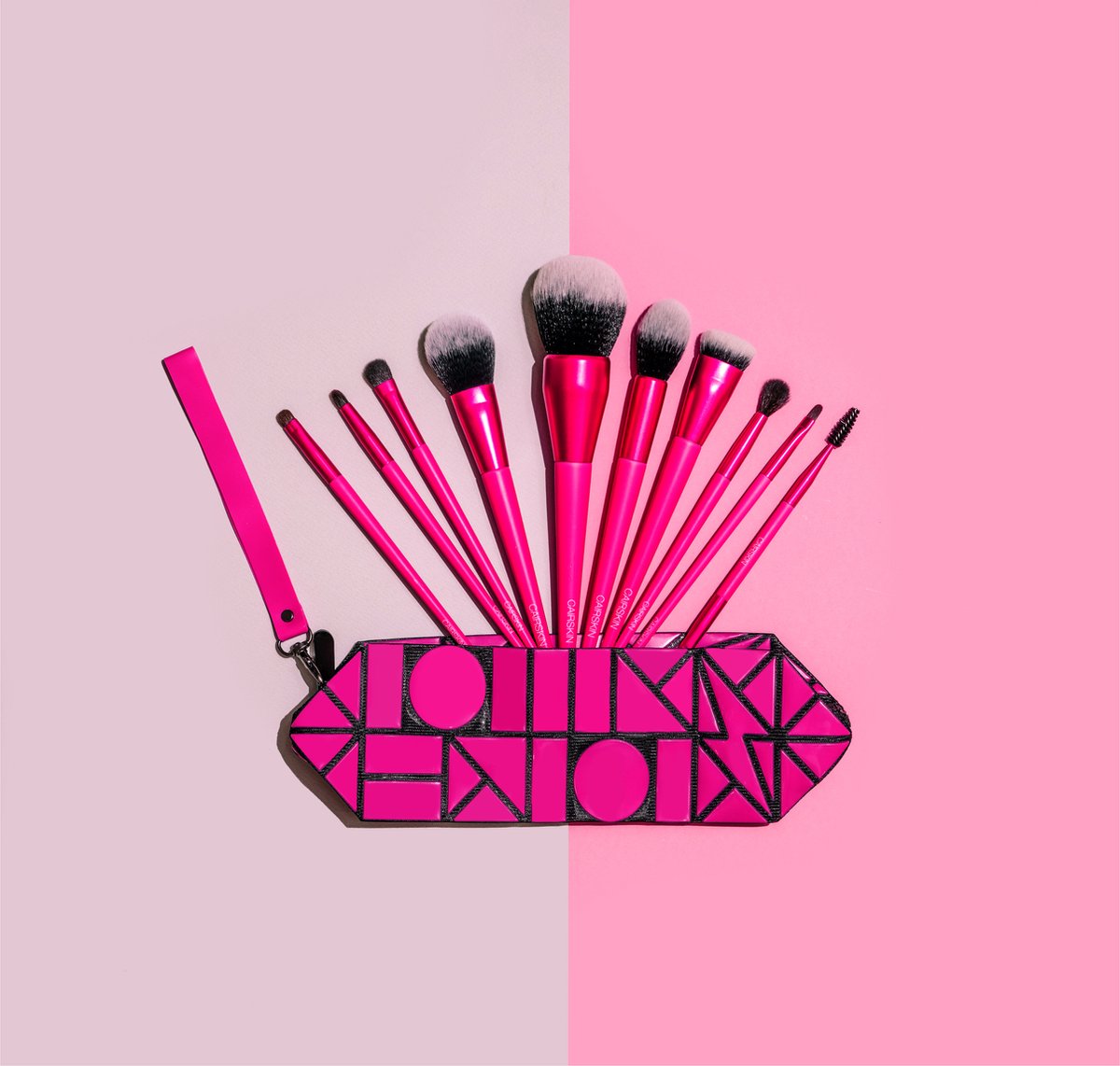 CAIRSKIN Professional Brush Set - 10 Neon Pink Makeup Brushes + Beauty Bag - Premium Quality Synthetic Brushes - Professionele Kwasten - Set Synthetische Penselen - Vegan Brushes