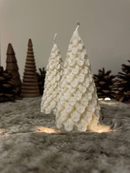 Yes We Candle- Figuurkaarsen- Kaarsen set- 2 kaarsen- Kerstboom- Christmas tree- Candle- Candles- Kerst- Christmas- Winter- Kerstpakket- Cadeau- Warmte- Sfeer- Decoratie- Soja Wax
