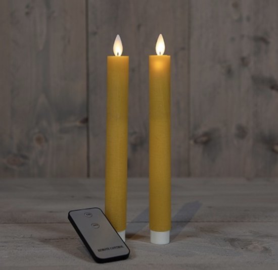 LED kaarsen met bewegende vlam 2x - Oker Geel - Ochre Yellow - Afstandsbediening - Dinerkaars rustiek wax 23 cm - LED kaars batterij