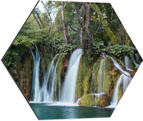 WallClassics - Dibond Hexagon - Prachtige Watervallen in de Natuur - 50x43.5 cm Foto op Hexagon (Met Ophangsysteem)