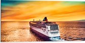 WallClassics - Dibond - Groot Cruiseschip op Water met Felle Lucht - 100x50 cm Foto op Aluminium (Wanddecoratie van metaal)