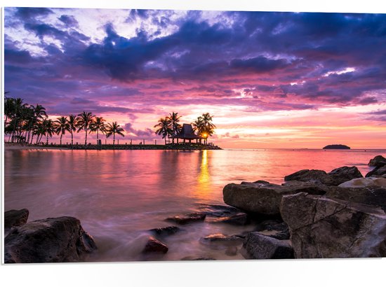 WallClassics - Panneau en mousse PVC – Rose avec ciel violet sur mer tropicale – 75 x 50 cm Photo sur panneau en mousse PVC