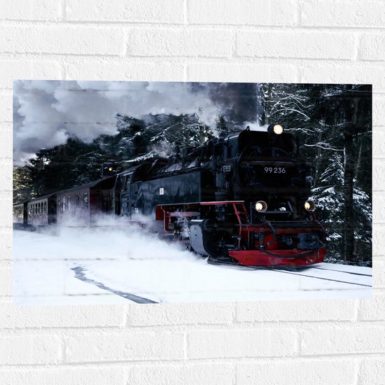 WallClassics - Muursticker - Vieux train à vapeur dans une forêt enneigée - 75x50 cm Photo sur Muursticker