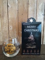 Cadeauset-Pakket-Kerst-Kerstmis-Kerstpakket-Chocolade-Belgische Chocolade-Merry Christmas-Happy New year-Gelukkig nieuwjaar-waterglas-glas-wijnglas-Kerstcadeau-Collega-Werknemer-Opa-Oma-Moeder-Mama-Vader-Papa-Broer-Zus-Zoon-Dochter-Vriend-Vriendin