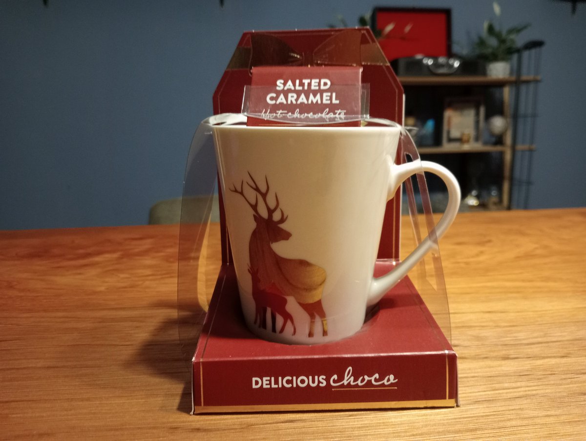 Kerst Geschenkset - 2-delig - Luxe Kerstmok met Salted Caramel Hot Chocolate - Bedrukte Luxe Kerstmok met warme choco