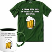 Geen bier maar een tarwe smoothie - Bier kleding cadeau - bierpakket kado idee - grappige bierglazen drank feest teksten en zinnen - T-Shirt met mok - Heren - Bottle Groen - Maat 3XL