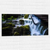 WallClassics - Muursticker - Brug boven Waterval - 100x50 cm Foto op Muursticker