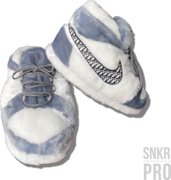 Junior monteren Communistisch Sneaker Sloffen/ Sneaker Pantoffels/ Grijs/ Maat 35-40/ SNKR-PRO/ One Size/  Jordan... | bol.com